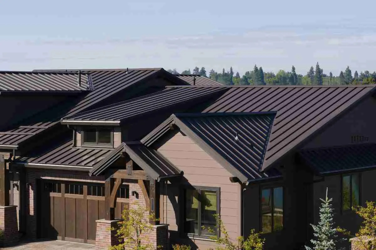 How Metal Roofing Enhances the Resale Value of Your Property