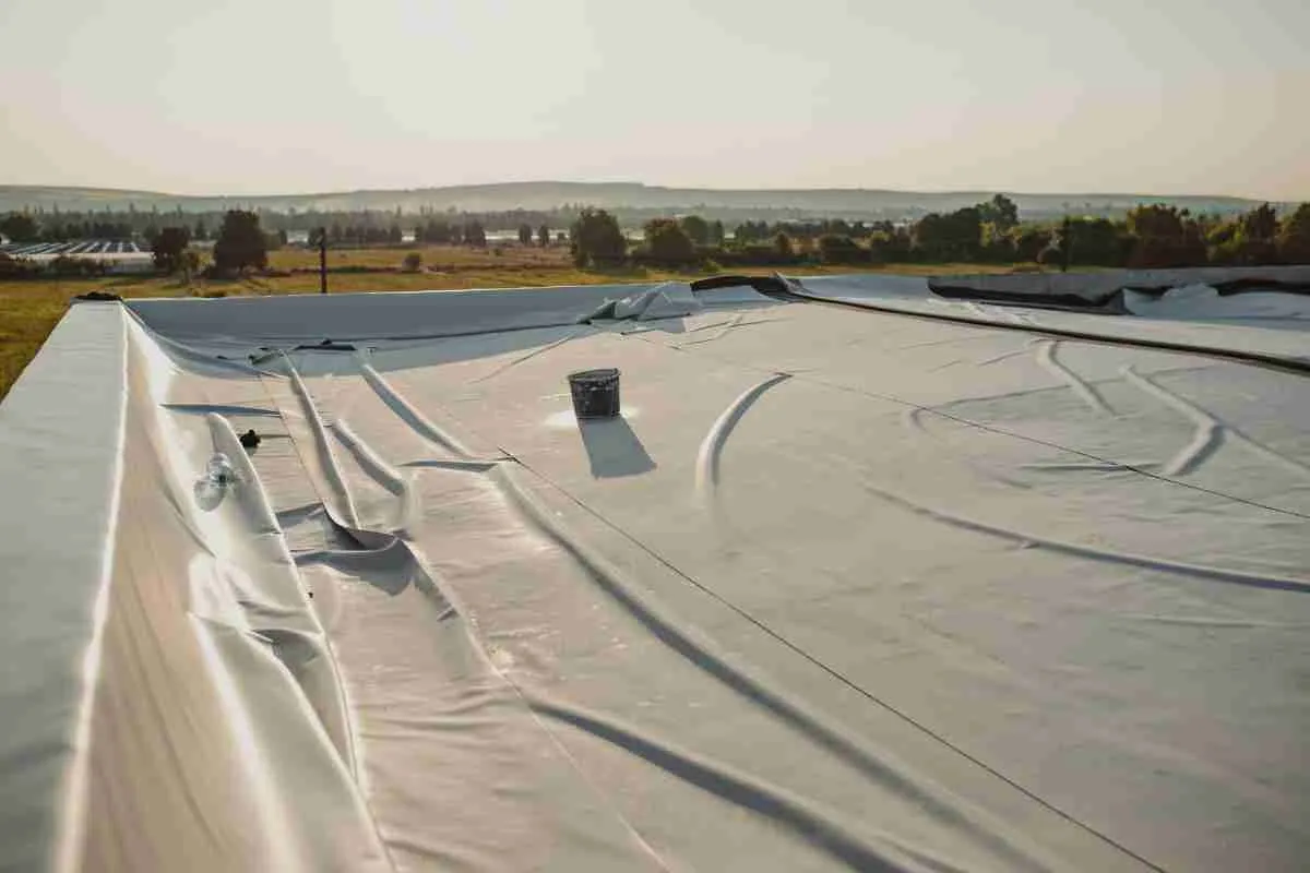 4 Ways Ignoring Commercial Roof Repairs Hurts Your Business